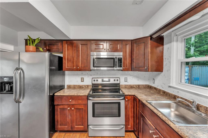 Photo 26 of 49 residential for sale in Suffolk virginia