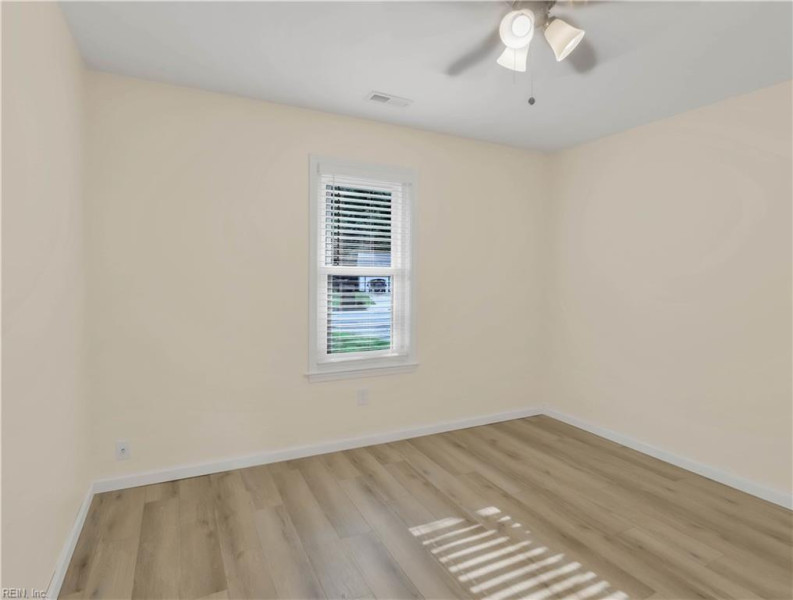 Photo 10 of 18 residential for sale in Virginia Beach virginia
