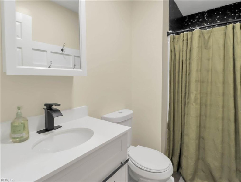 Photo 15 of 18 residential for sale in Virginia Beach virginia