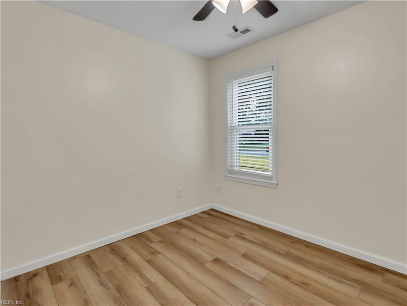 Photo 8 of 18 residential for sale in Virginia Beach virginia
