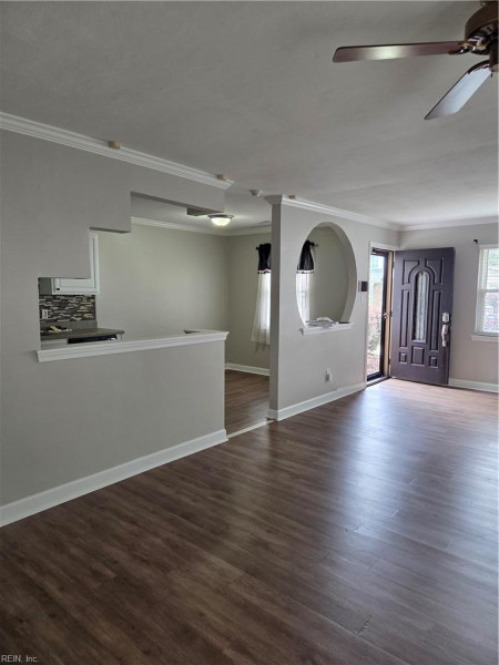 Photo 2 of 36 residential for sale in Virginia Beach virginia