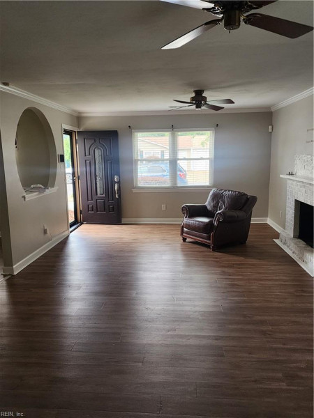 Photo 4 of 36 residential for sale in Virginia Beach virginia