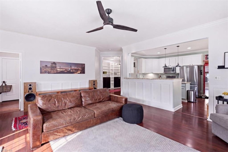 Photo 15 of 39 residential for sale in Chesapeake virginia