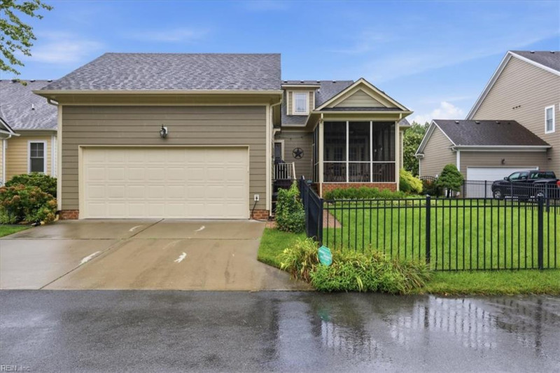 Photo 35 of 39 residential for sale in Chesapeake virginia