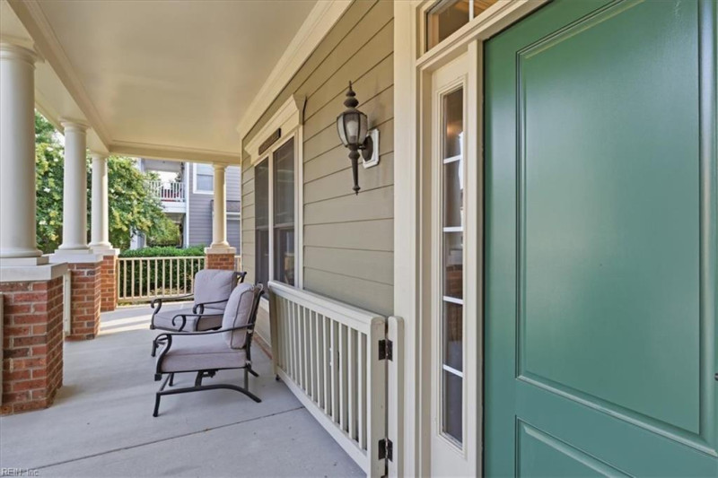 Photo 4 of 39 residential for sale in Chesapeake virginia