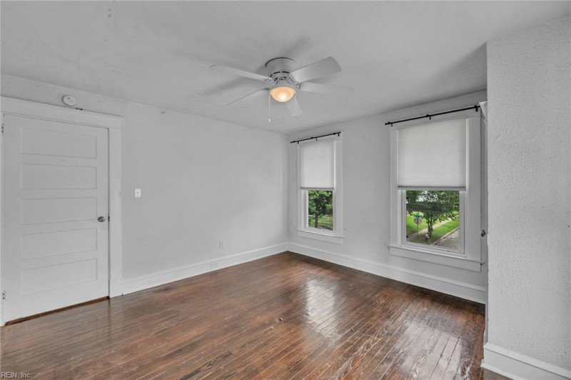 Photo 18 of 33 residential for sale in Newport News virginia