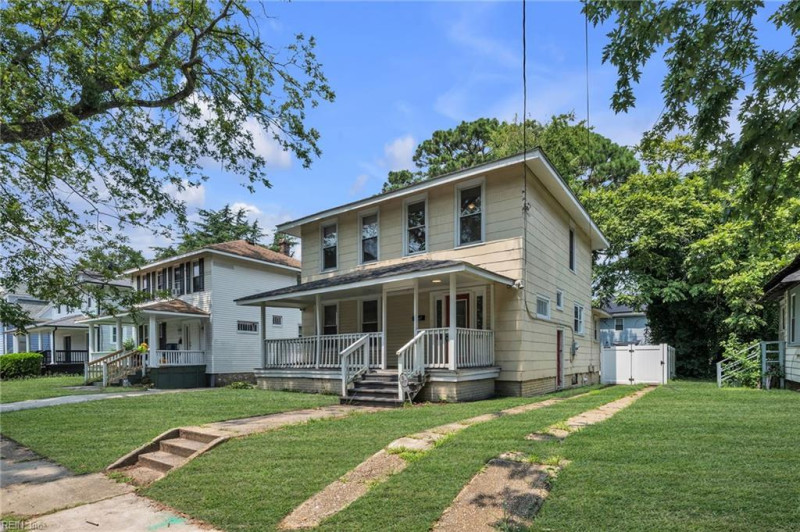 Photo 2 of 33 residential for sale in Newport News virginia