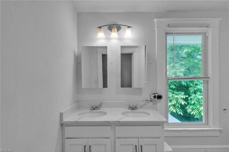 Photo 25 of 33 residential for sale in Newport News virginia