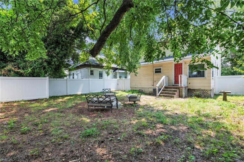 Photo 29 of 33 residential for sale in Newport News virginia