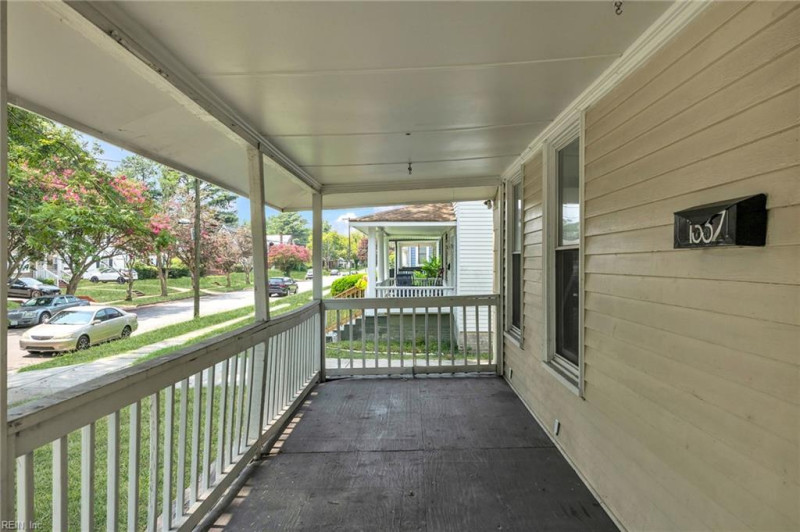 Photo 3 of 33 residential for sale in Newport News virginia