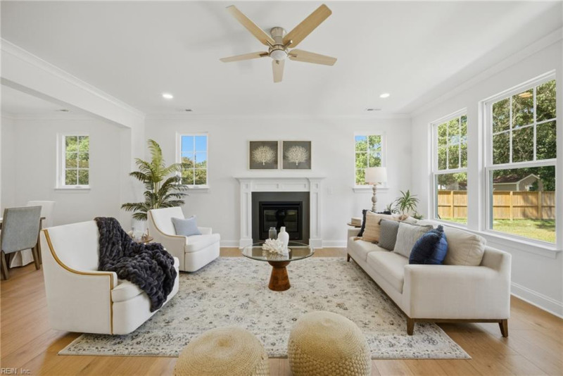 Photo 11 of 50 residential for sale in Chesapeake virginia