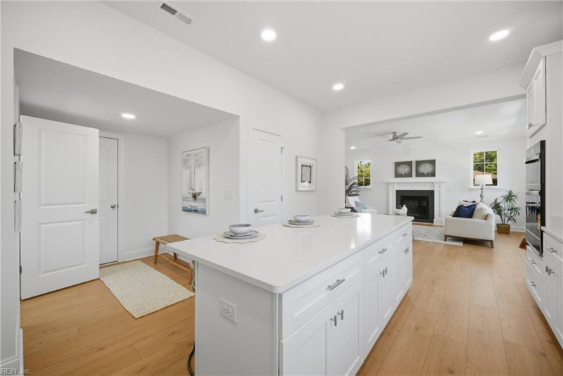 Photo 17 of 50 residential for sale in Chesapeake virginia
