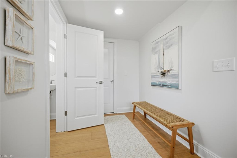 Photo 19 of 50 residential for sale in Chesapeake virginia