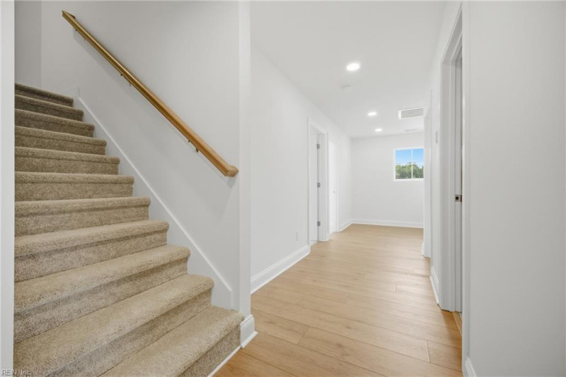 Photo 23 of 50 residential for sale in Chesapeake virginia