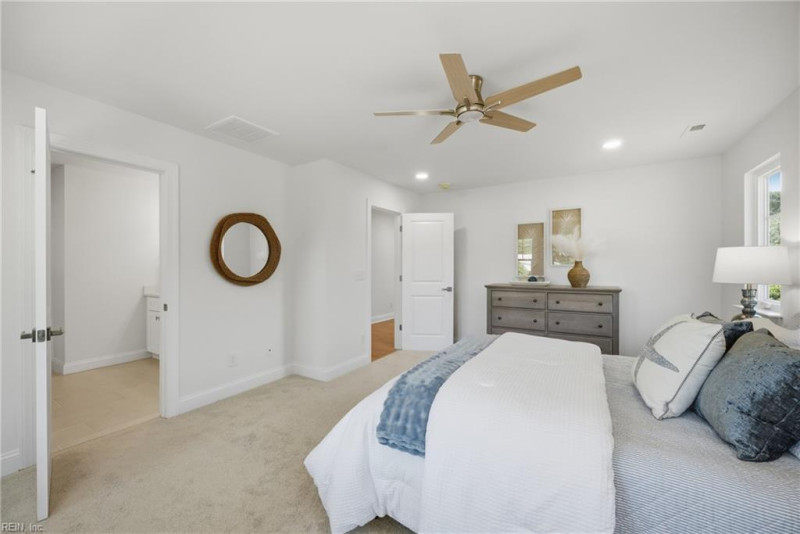 Photo 32 of 50 residential for sale in Chesapeake virginia