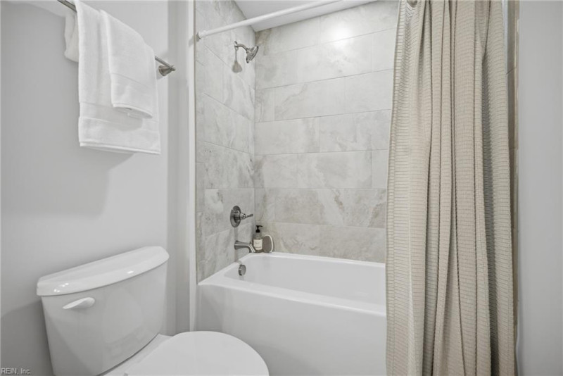 Photo 35 of 50 residential for sale in Chesapeake virginia