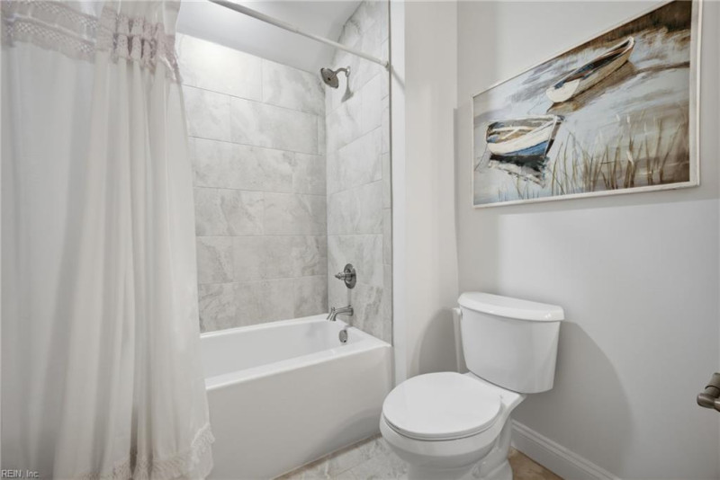 Photo 41 of 50 residential for sale in Chesapeake virginia
