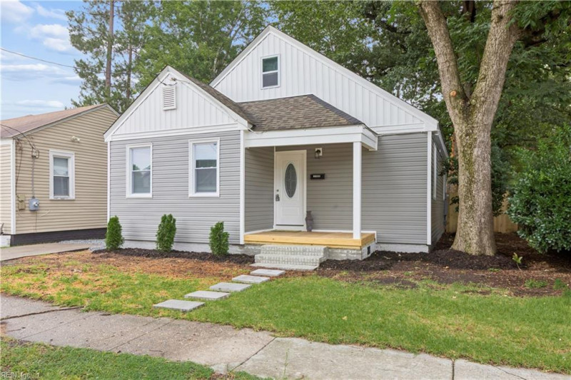 Photo 1 of 44 residential for sale in Portsmouth virginia