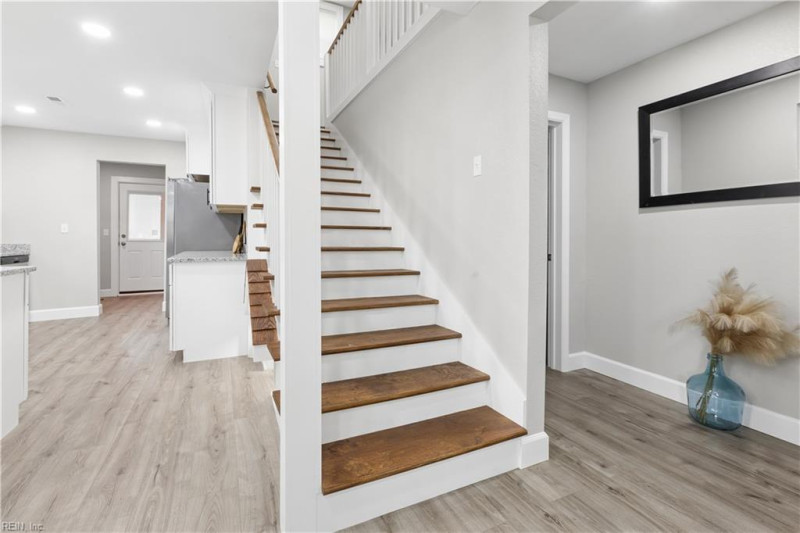 Photo 29 of 44 residential for sale in Portsmouth virginia