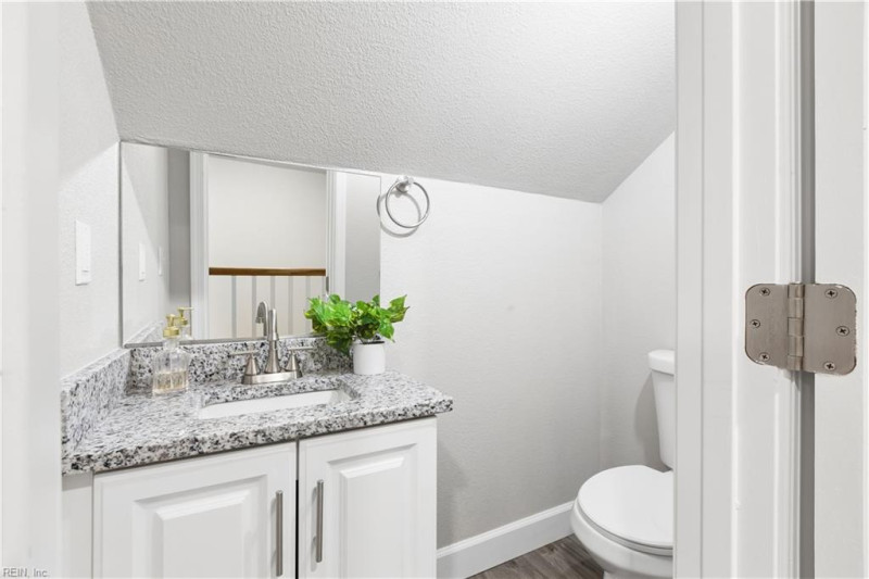 Photo 36 of 44 residential for sale in Portsmouth virginia