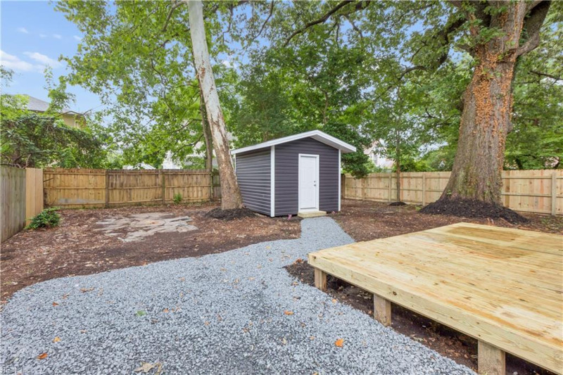 Photo 42 of 44 residential for sale in Portsmouth virginia
