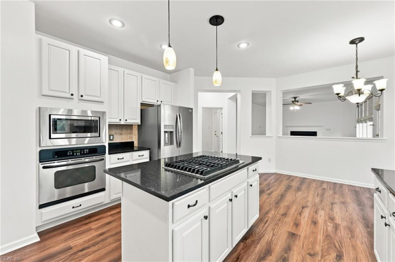 Photo 16 of 44 residential for sale in Suffolk virginia