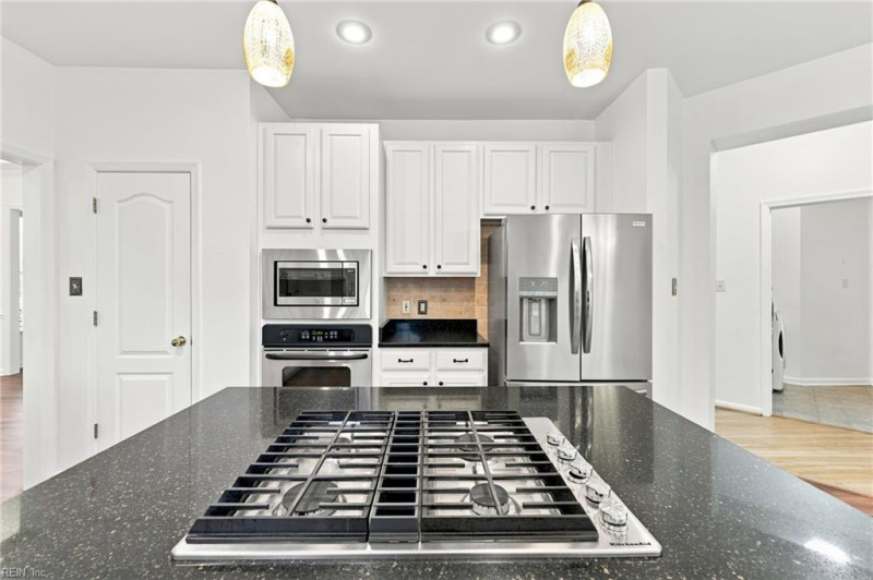 Photo 17 of 44 residential for sale in Suffolk virginia