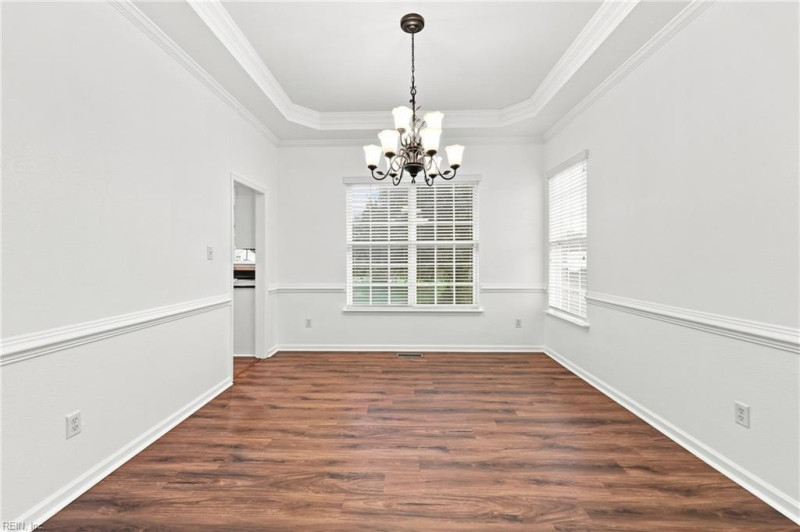Photo 19 of 44 residential for sale in Suffolk virginia