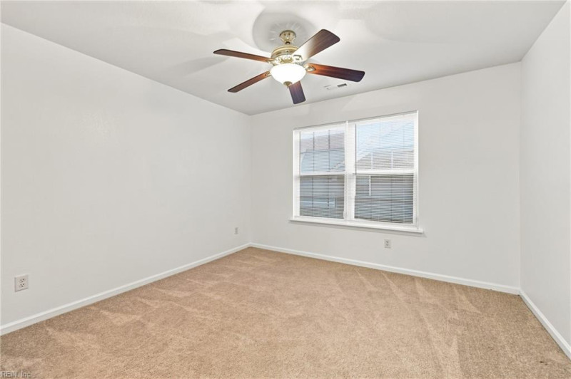 Photo 26 of 44 residential for sale in Suffolk virginia