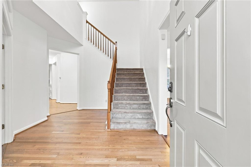 Photo 3 of 44 residential for sale in Suffolk virginia