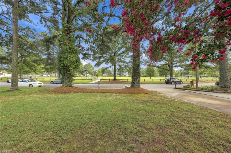 Photo 42 of 44 residential for sale in Suffolk virginia