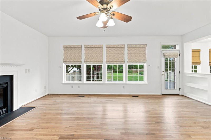 Photo 9 of 44 residential for sale in Suffolk virginia