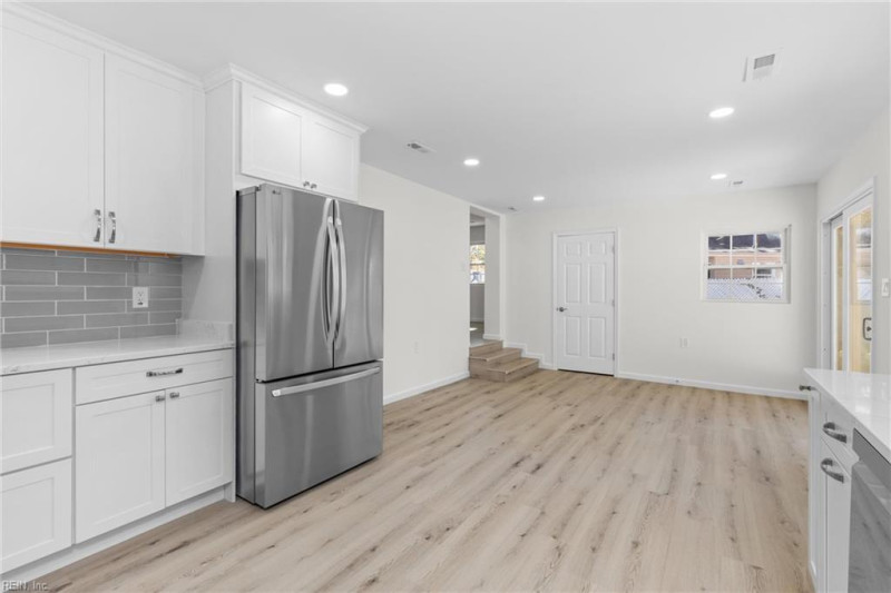 Photo 18 of 46 residential for sale in Norfolk virginia