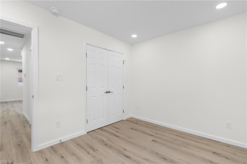 Photo 28 of 46 residential for sale in Norfolk virginia