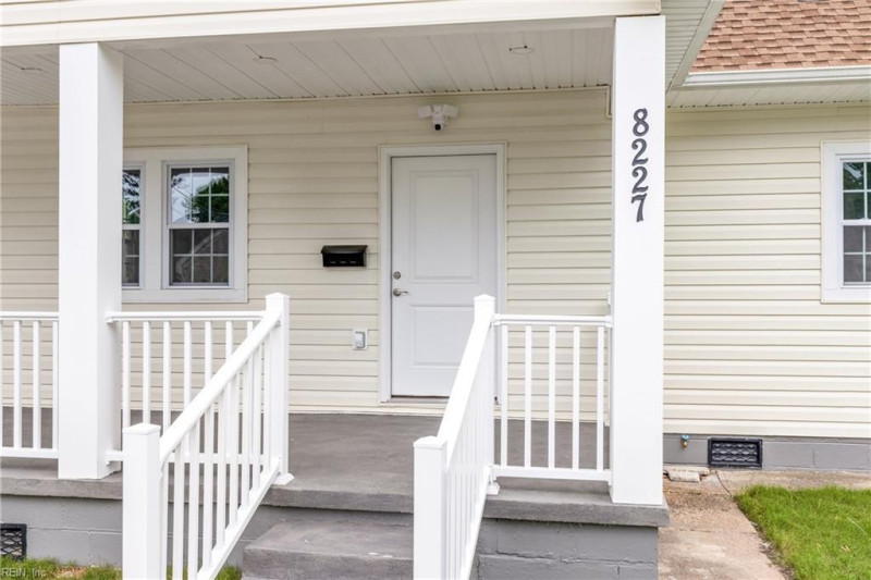 Photo 3 of 46 residential for sale in Norfolk virginia