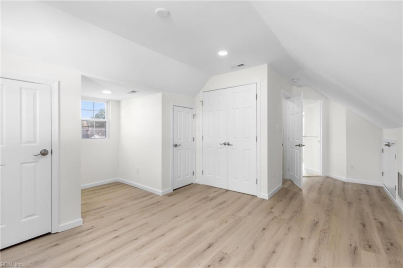 Photo 33 of 46 residential for sale in Norfolk virginia