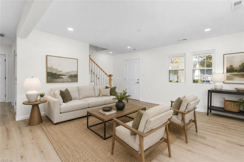 Photo 6 of 46 residential for sale in Norfolk virginia
