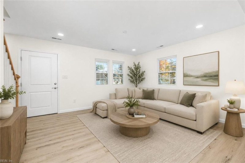 Photo 8 of 46 residential for sale in Norfolk virginia