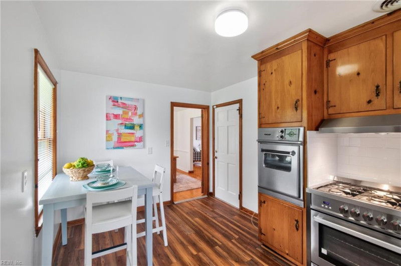 Photo 12 of 28 residential for sale in Hampton virginia