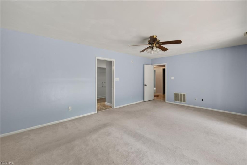 Photo 20 of 46 residential for sale in Virginia Beach virginia