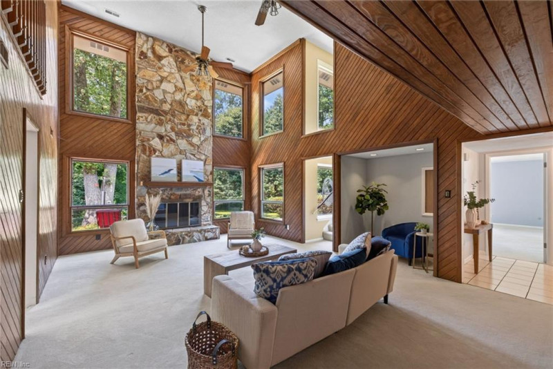 Photo 6 of 46 residential for sale in Virginia Beach virginia