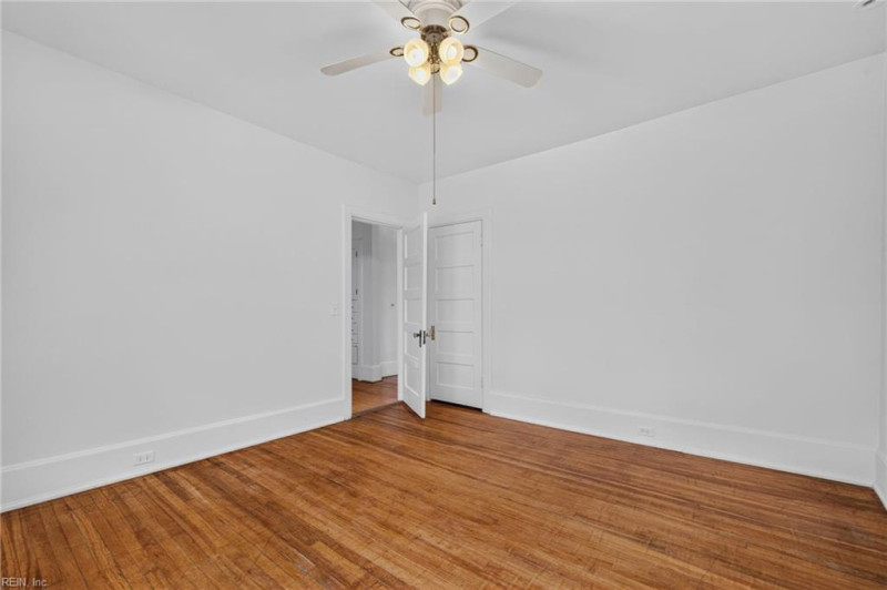 Photo 32 of 44 residential for sale in Norfolk virginia Photo 32 of 44 residential for sale in Norfolk virginia