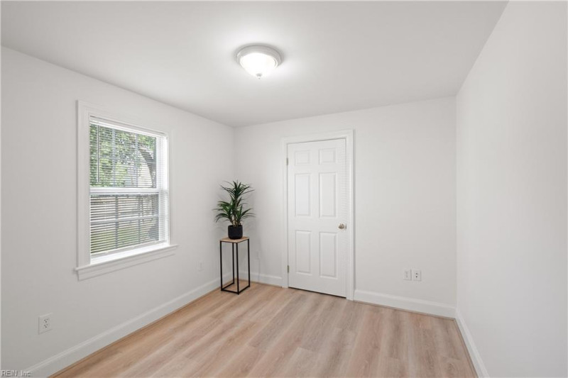Photo 17 of 30 residential for sale in Norfolk virginia Photo 17 of 30 residential for sale in Norfolk virginia