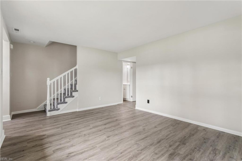 Photo 10 of 49 residential for sale in Virginia Beach virginia