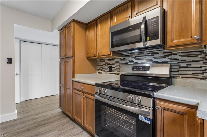 Photo 16 of 49 residential for sale in Virginia Beach virginia
