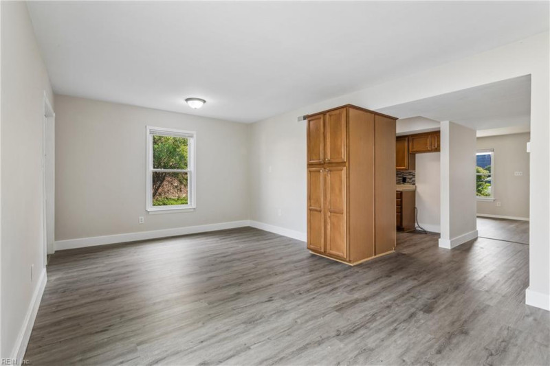 Photo 20 of 49 residential for sale in Virginia Beach virginia