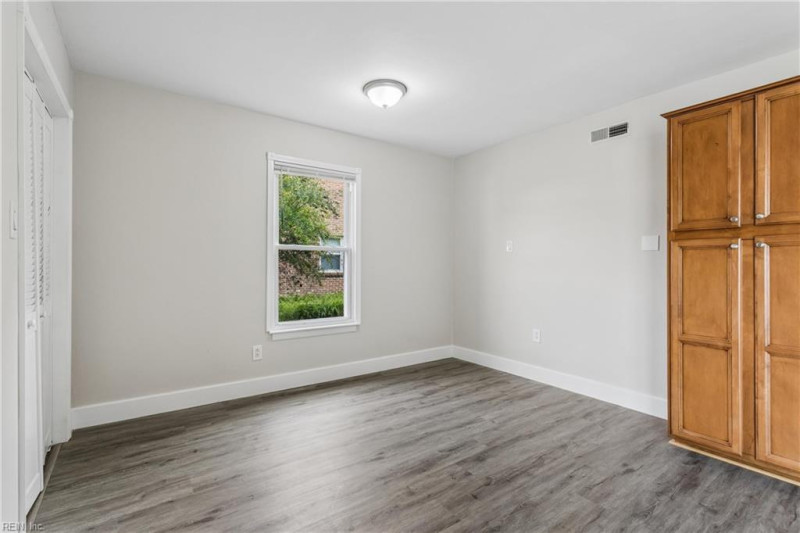 Photo 25 of 49 residential for sale in Virginia Beach virginia