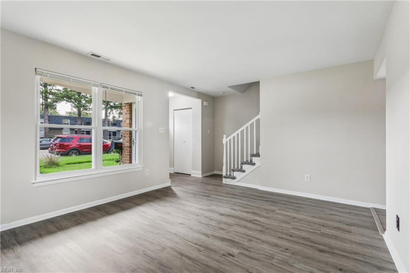 Photo 9 of 49 residential for sale in Virginia Beach virginia