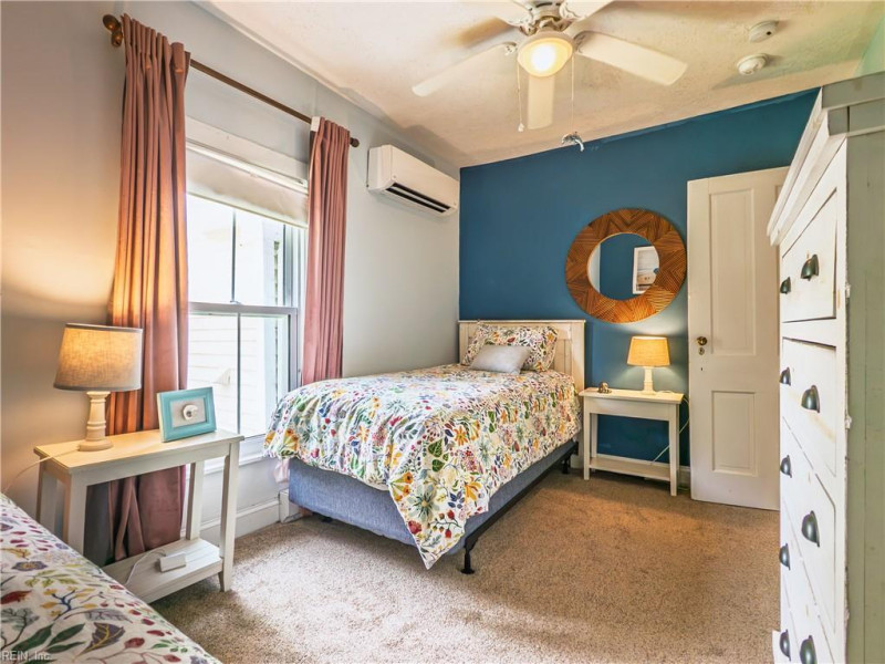 Photo 25 of 50 residential for sale in Northampton County virginia