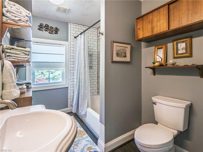 Photo 31 of 50 residential for sale in Northampton County virginia